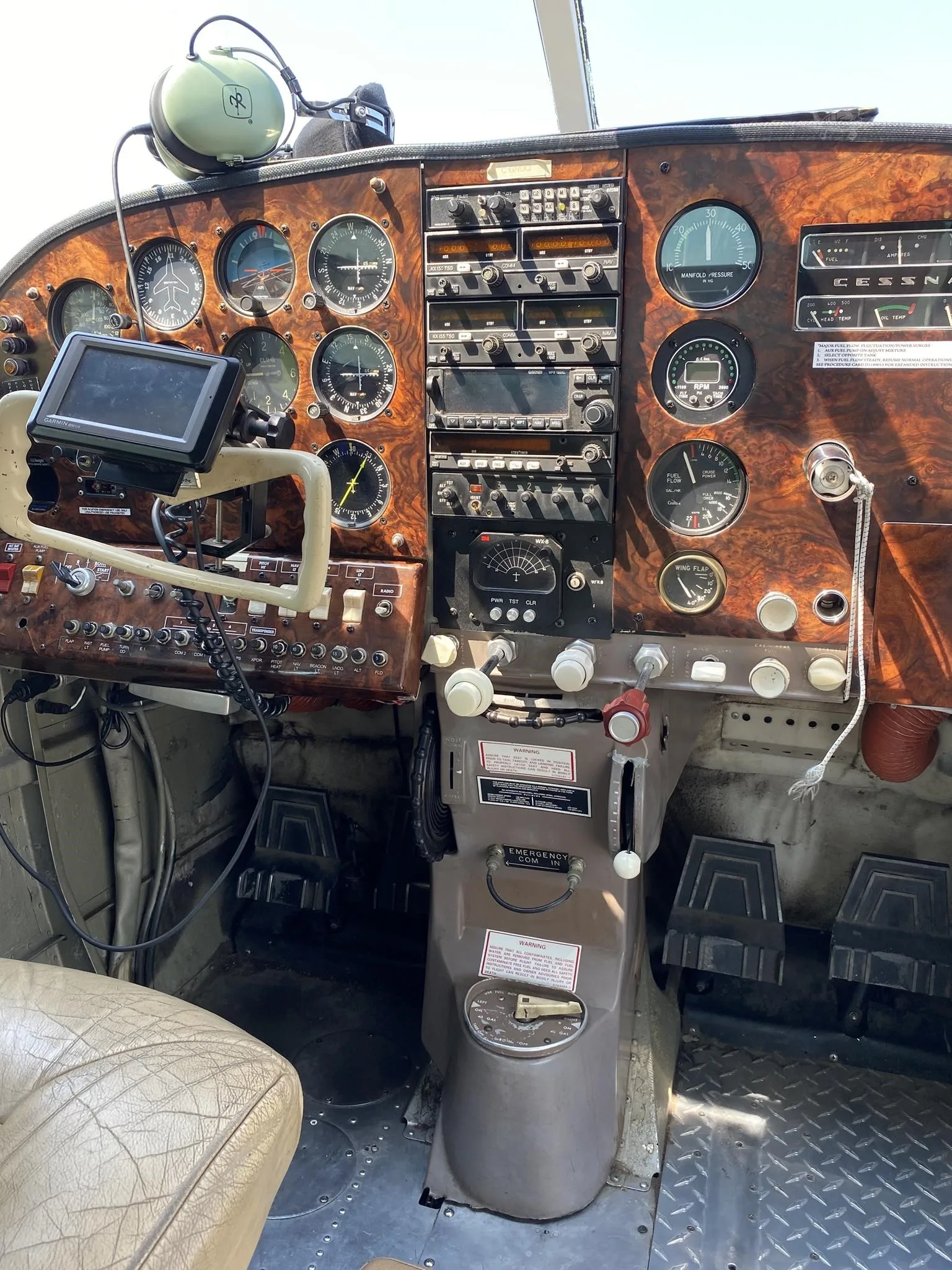 Cockpit and instrument panel of a 1963 CESSNA 205.
