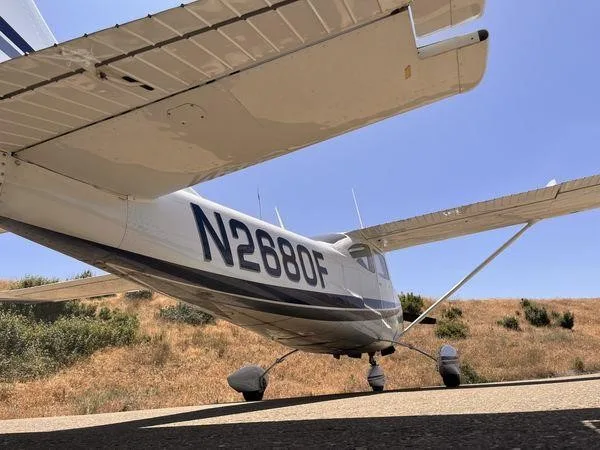 Exterior view of a 1966 CESSNA 182 SKYLANE, N2680F.