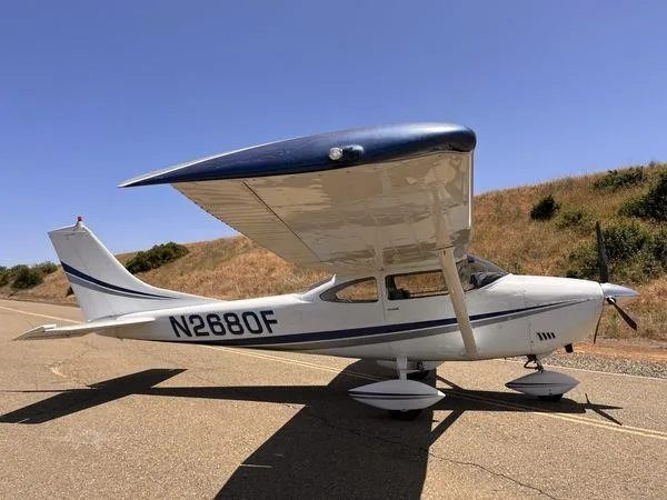 Exterior view of a 1966 CESSNA 182 SKYLANE, N2680F.