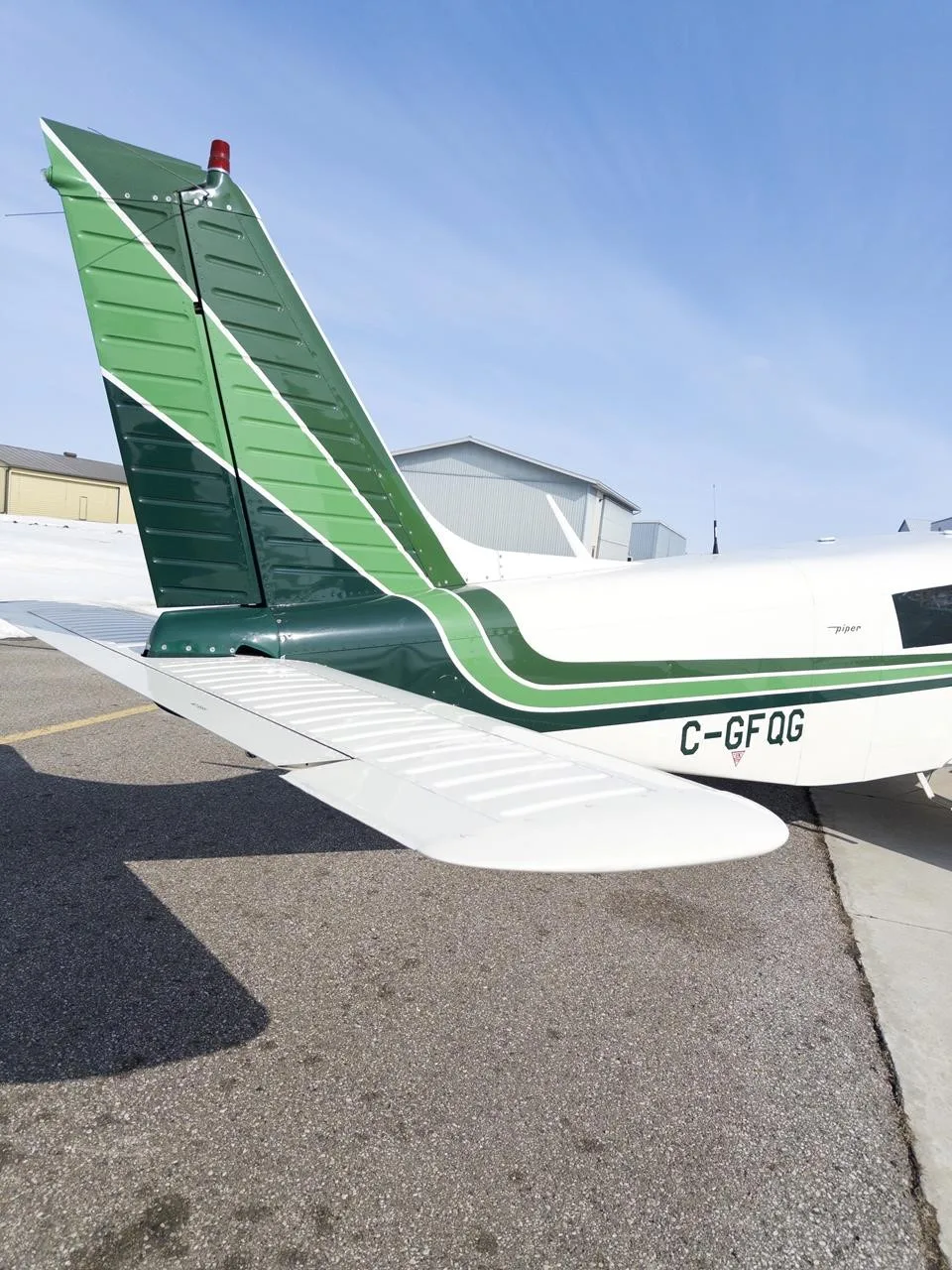 Exterior view of a 1972 PIPER CHEROKEE 6/300, C-GFQG.