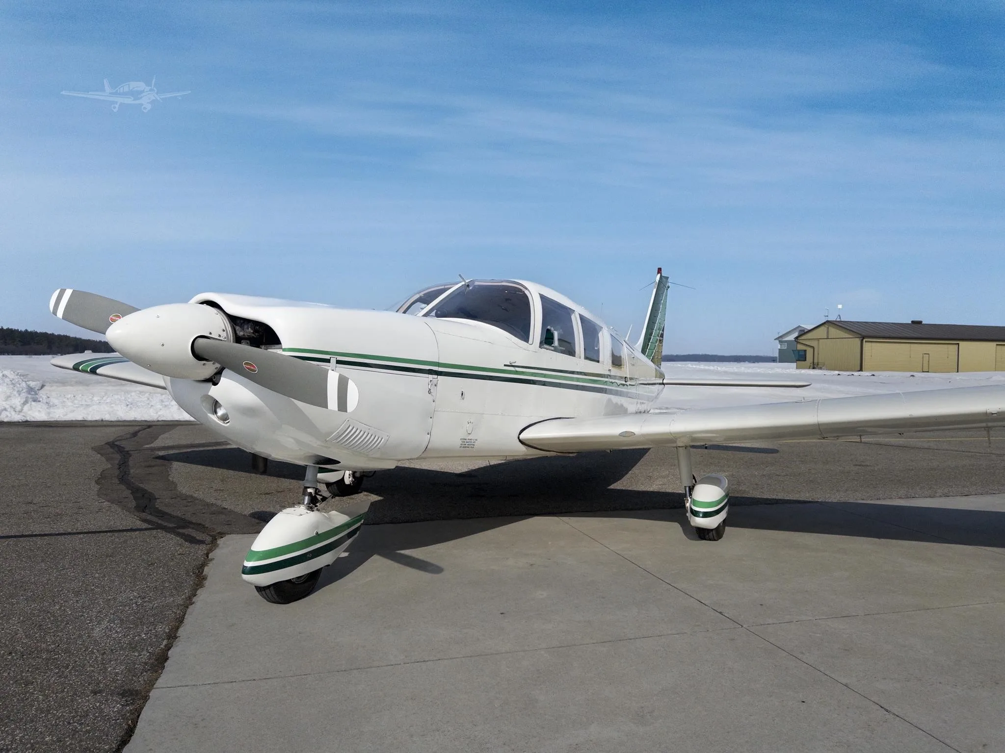 Exterior view of a 1972 PIPER CHEROKEE 6/300, C-GFQG.