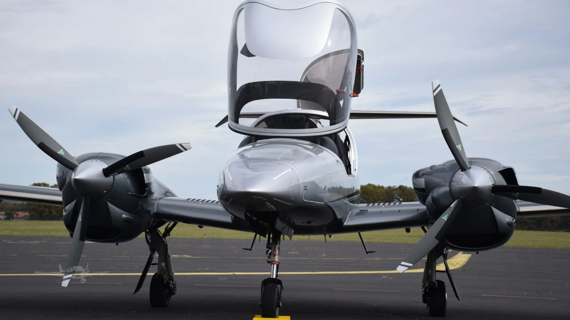 2026 Diamond DA42 VI