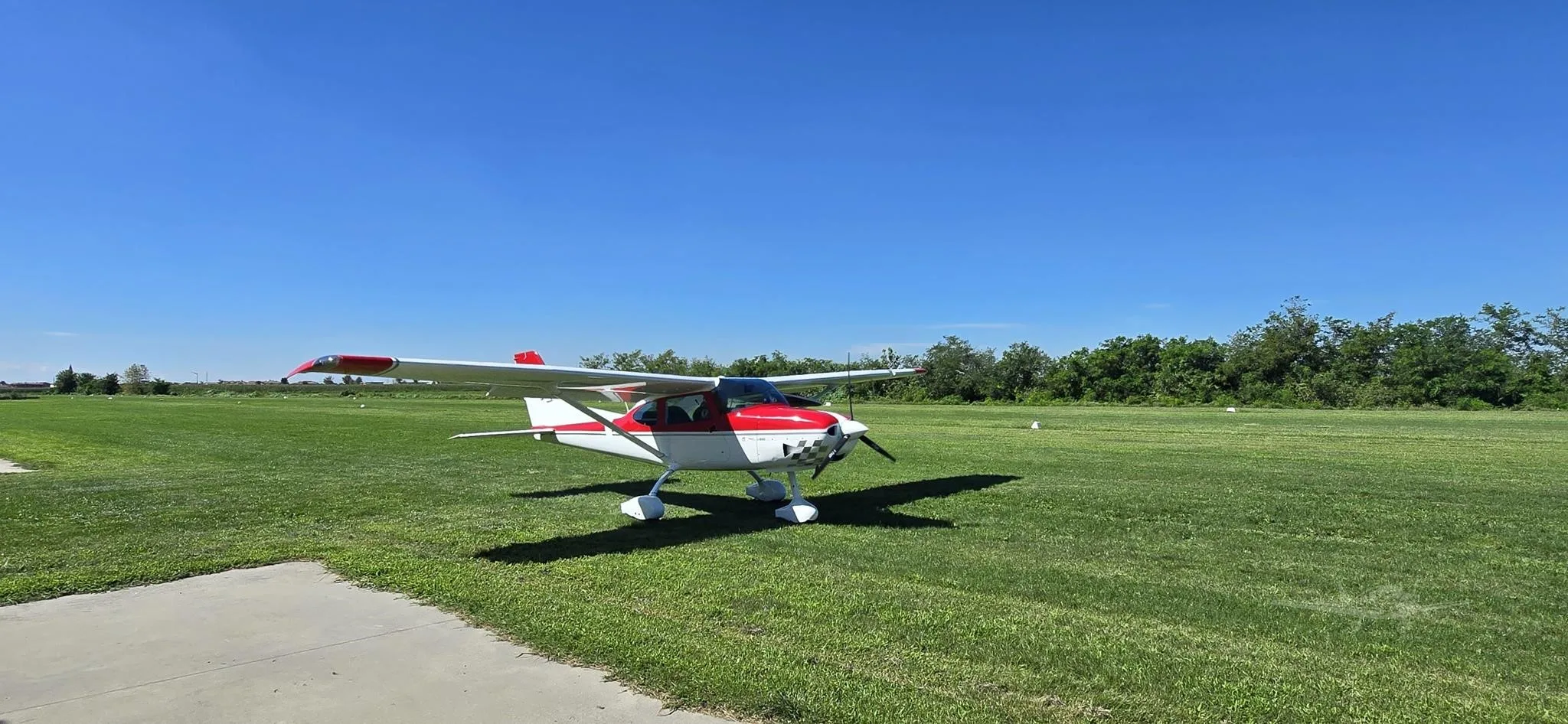 Exterior view of a 2022 TL-ULTRALIGHT TL3000 SIRIUS, I-E276.