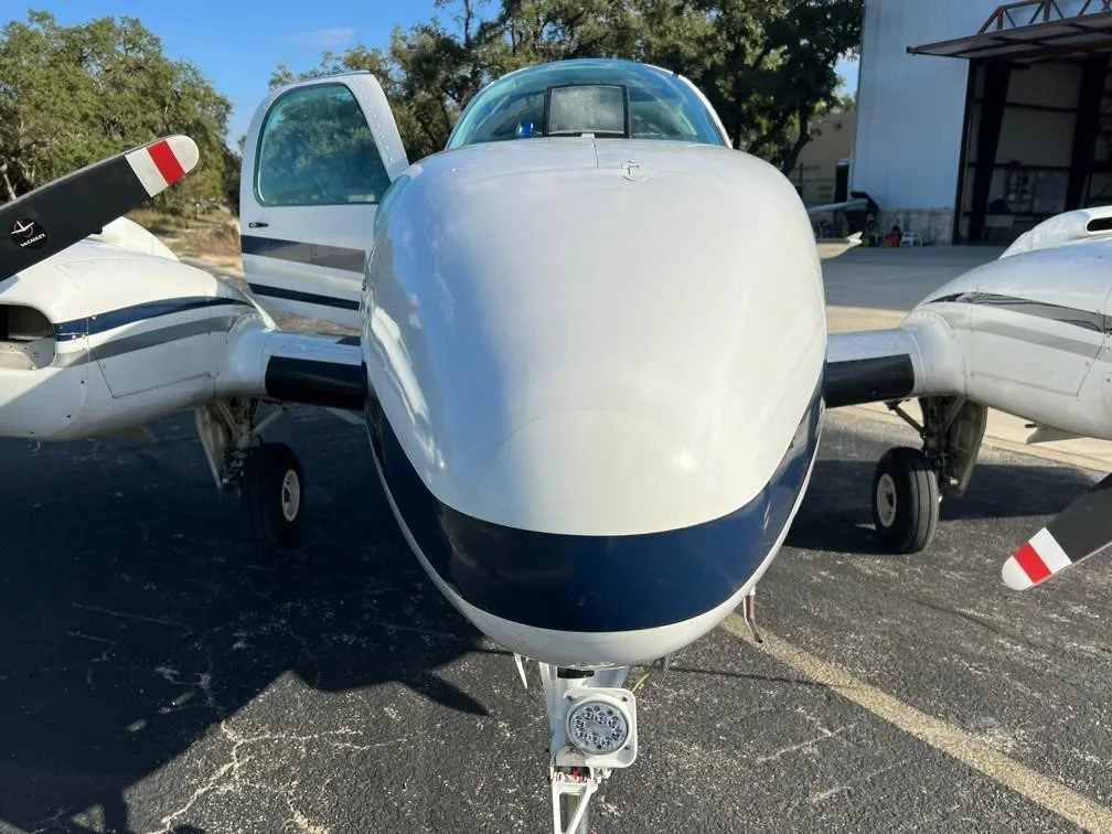 Exterior view of a 1998 BEECHCRAFT 58 BARON, N167TR.