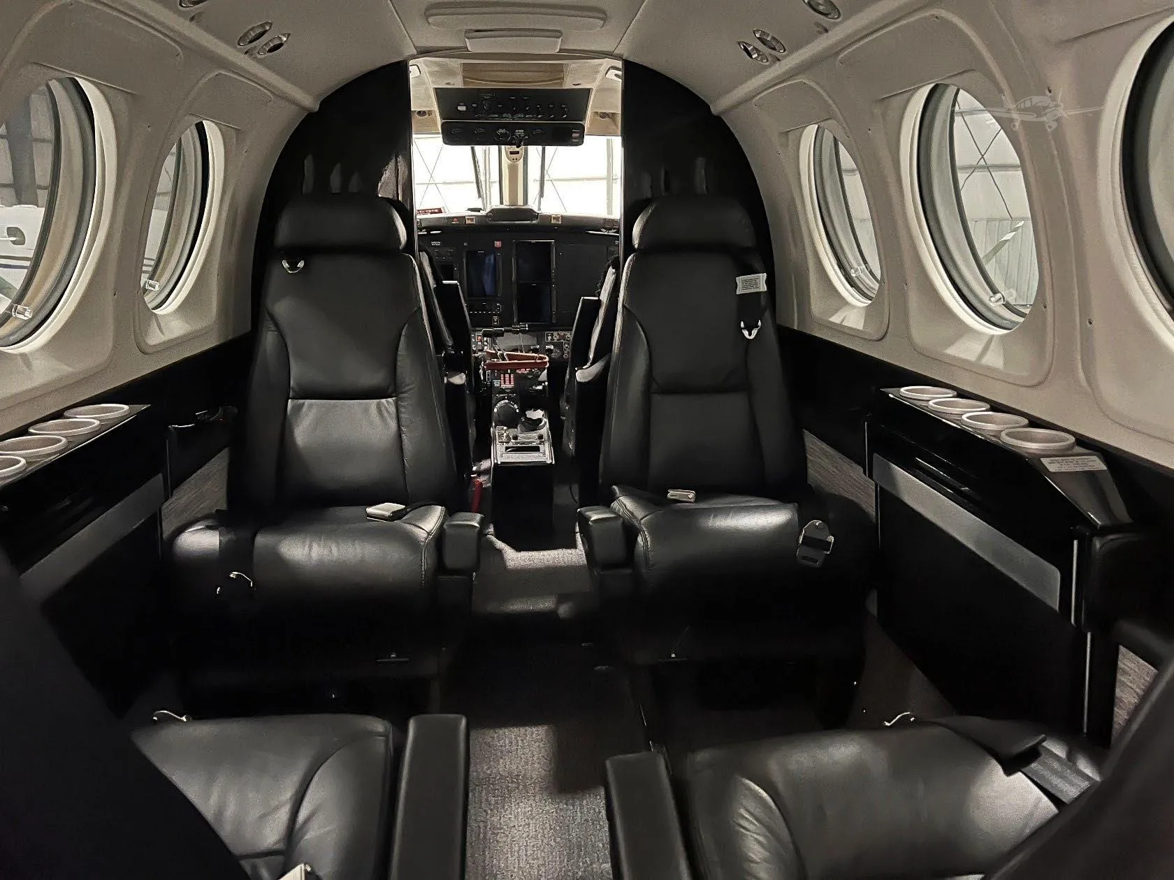 Cabin interior of a 1983 BEECHCRAFT KING AIR F90-1.
