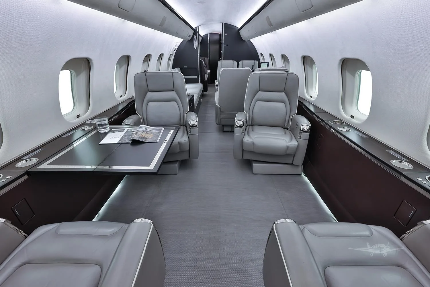 Cabin interior of a 2007 BOMBARDIER GLOBAL 5000.