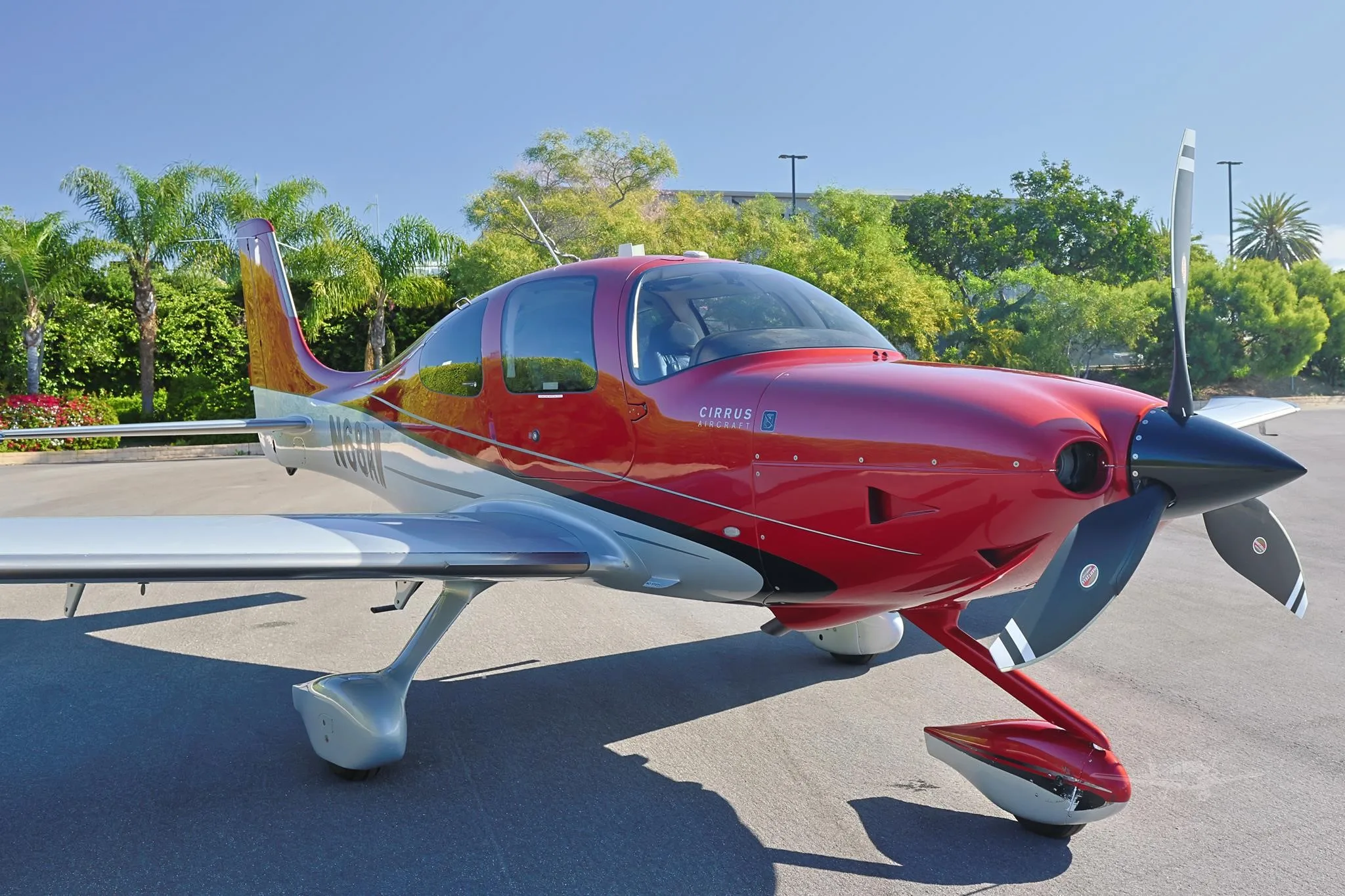 Exterior view of a 2012 CIRRUS SR22-G3 TURBO, N68AW.