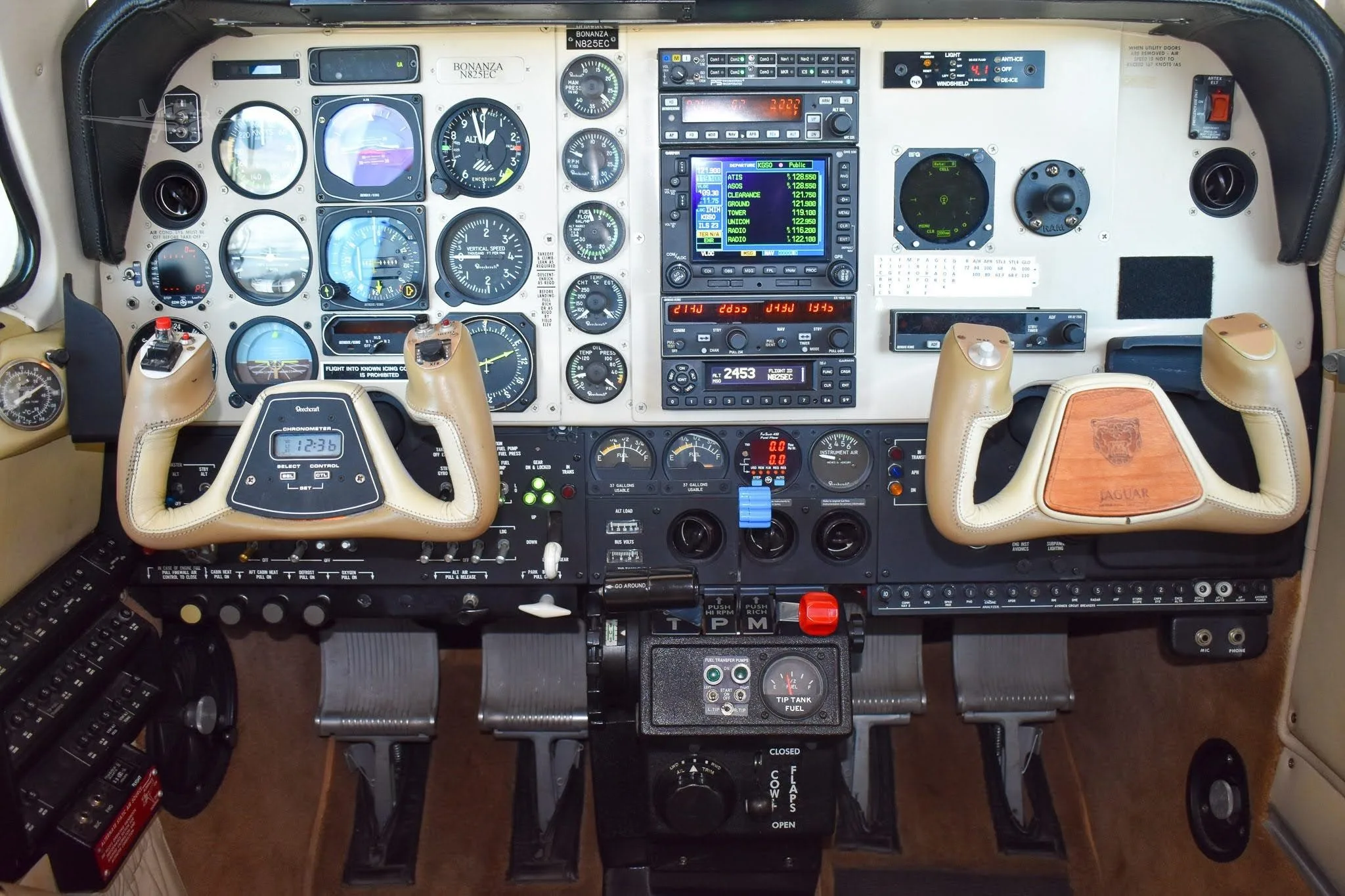Cockpit and instrument panel of a 1999 BEECHCRAFT A36 BONANZA.