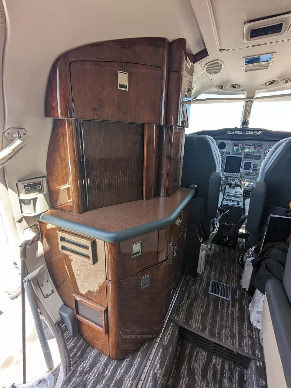 Cabin interior of a 1998 CESSNA CITATION V ULTRA.