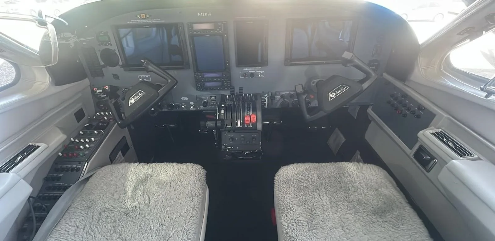 Cockpit and instrument panel of a 1980 CESSNA 421C.