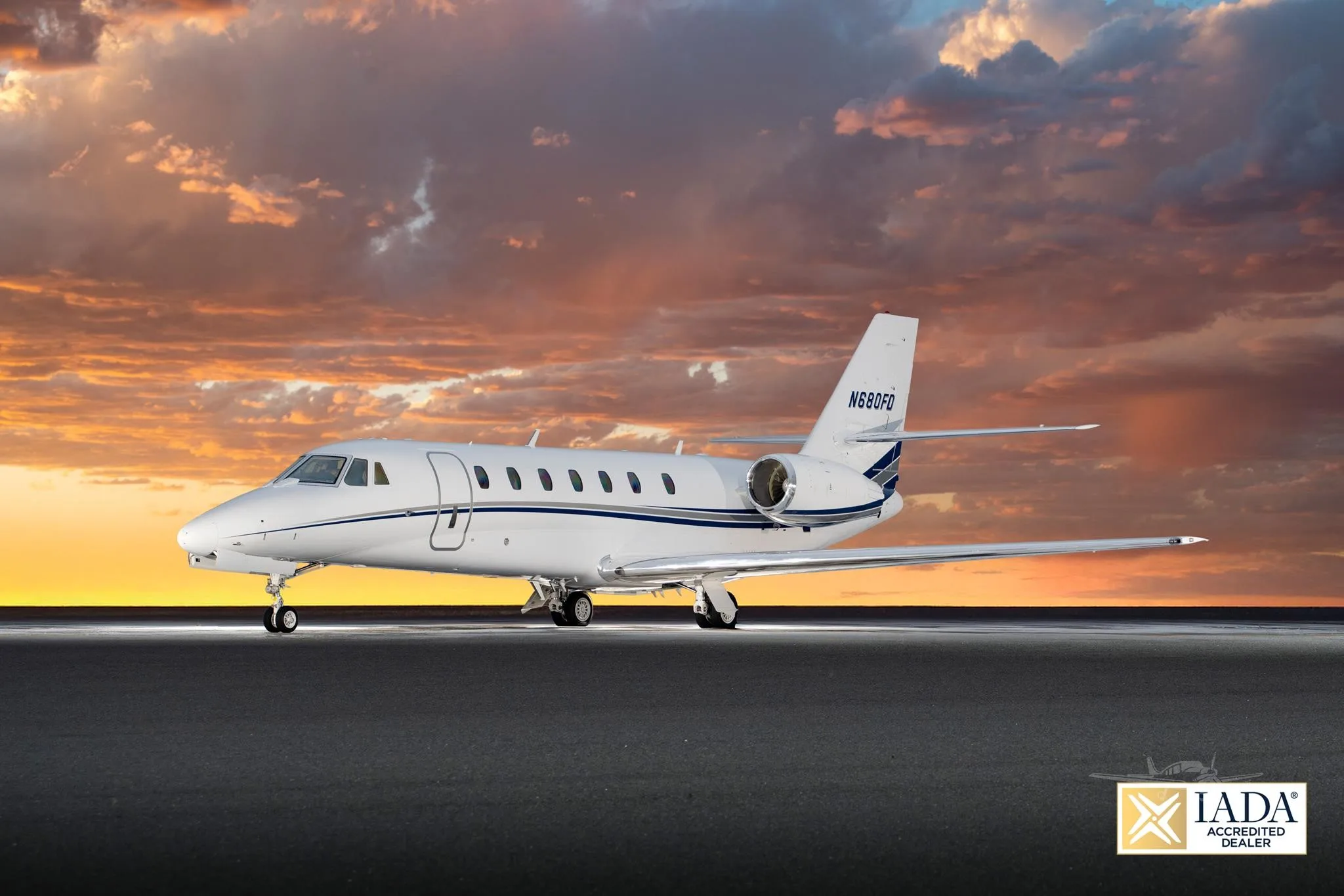 Exterior view of a 2009 CESSNA CITATION SOVEREIGN, N680FD.