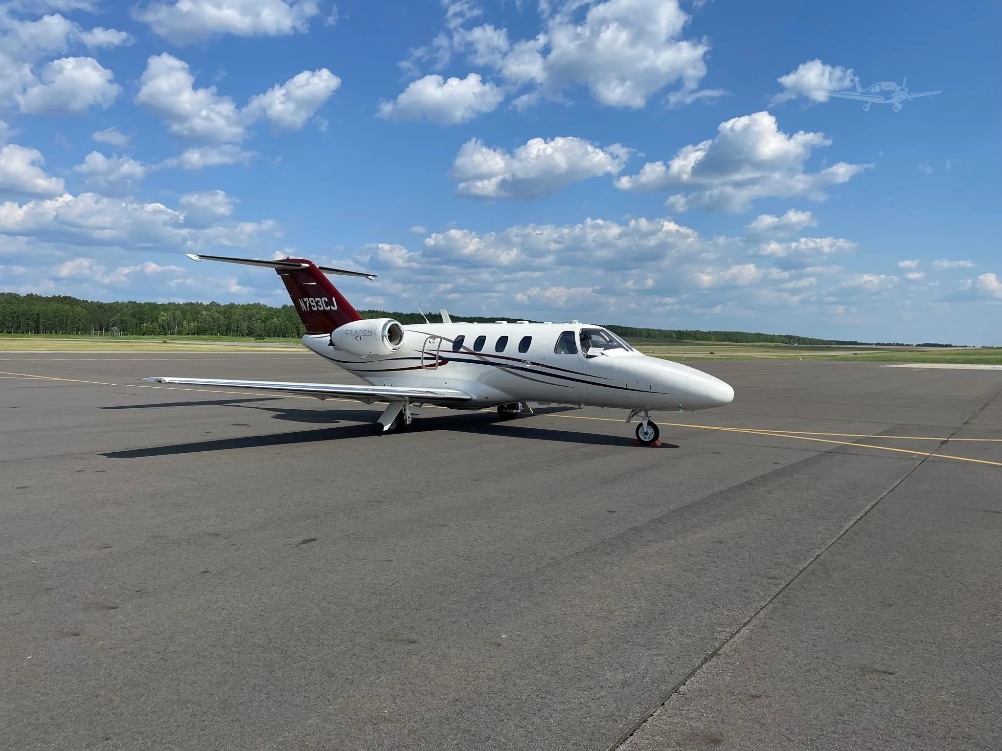 Exterior view of a 1993 CESSNA CITATION JET, N793CJ.