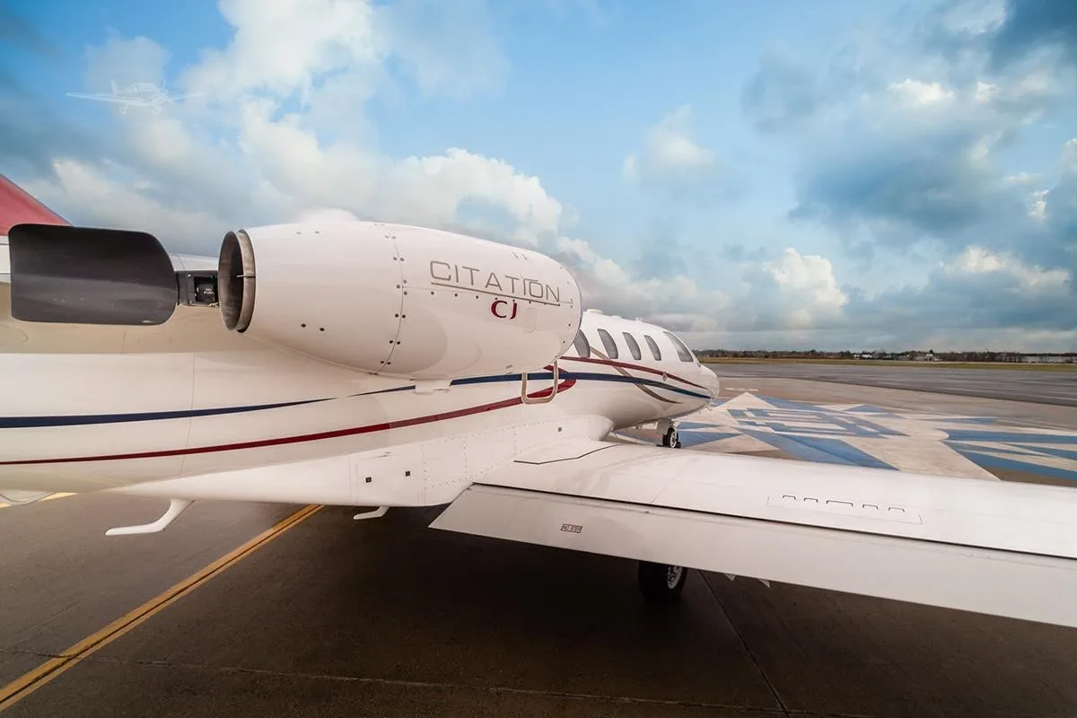 Exterior view of a 1993 CESSNA CITATION JET, N793CJ.