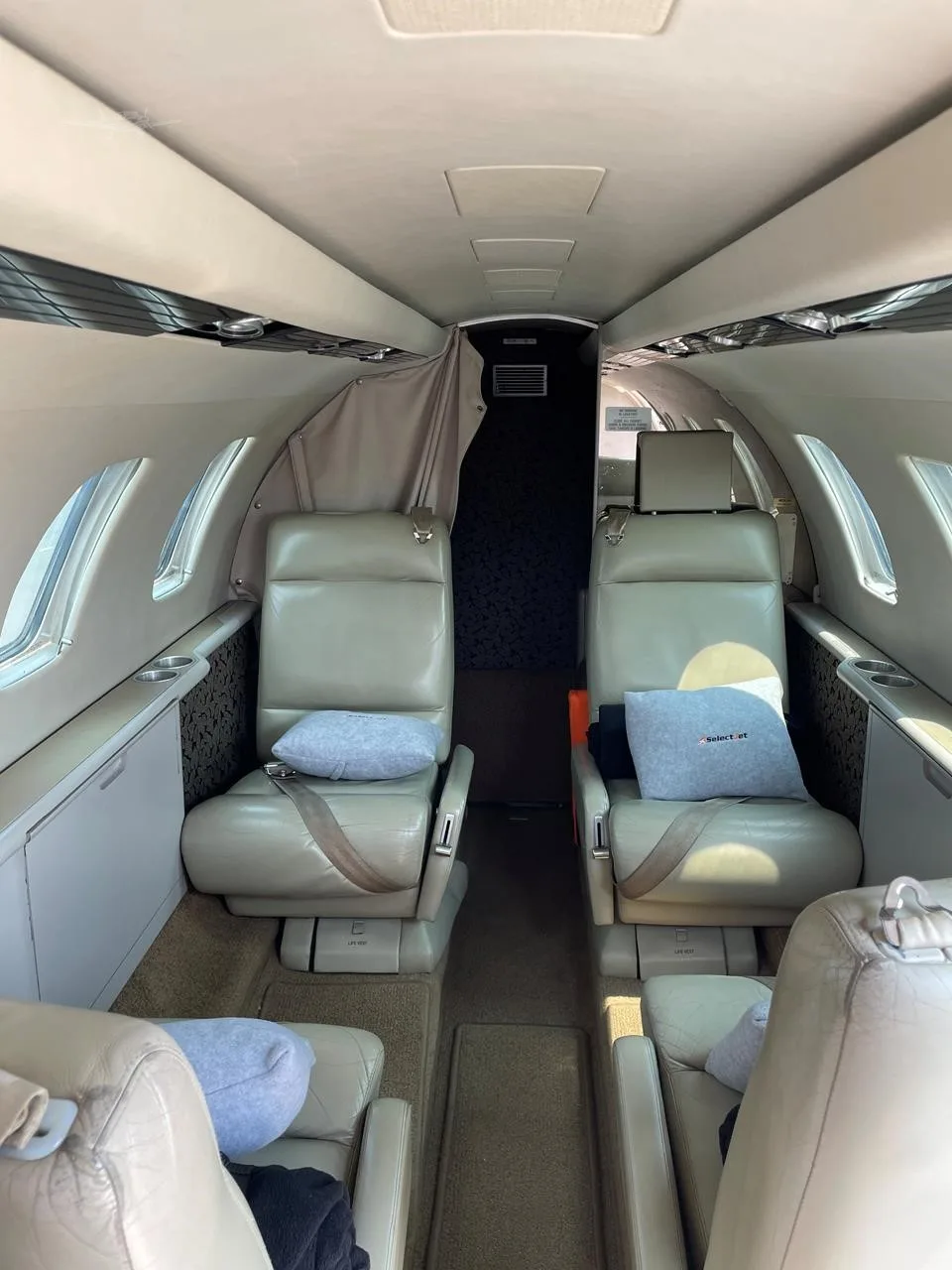 Cabin interior of a 1993 CESSNA CITATION JET.