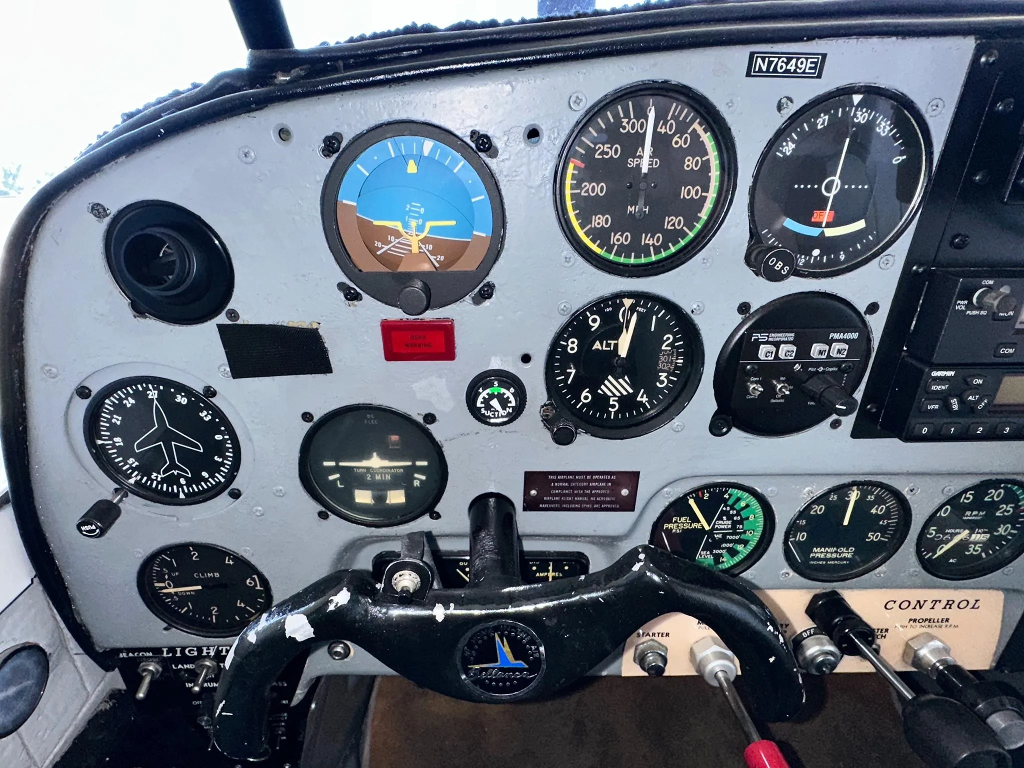 Cockpit and instrument panel of a 1959 BELLANCA 14-19-3.