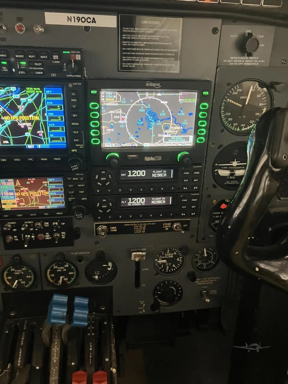 Cockpit and instrument panel of a 1981 PIPER CHEYENNE III.
