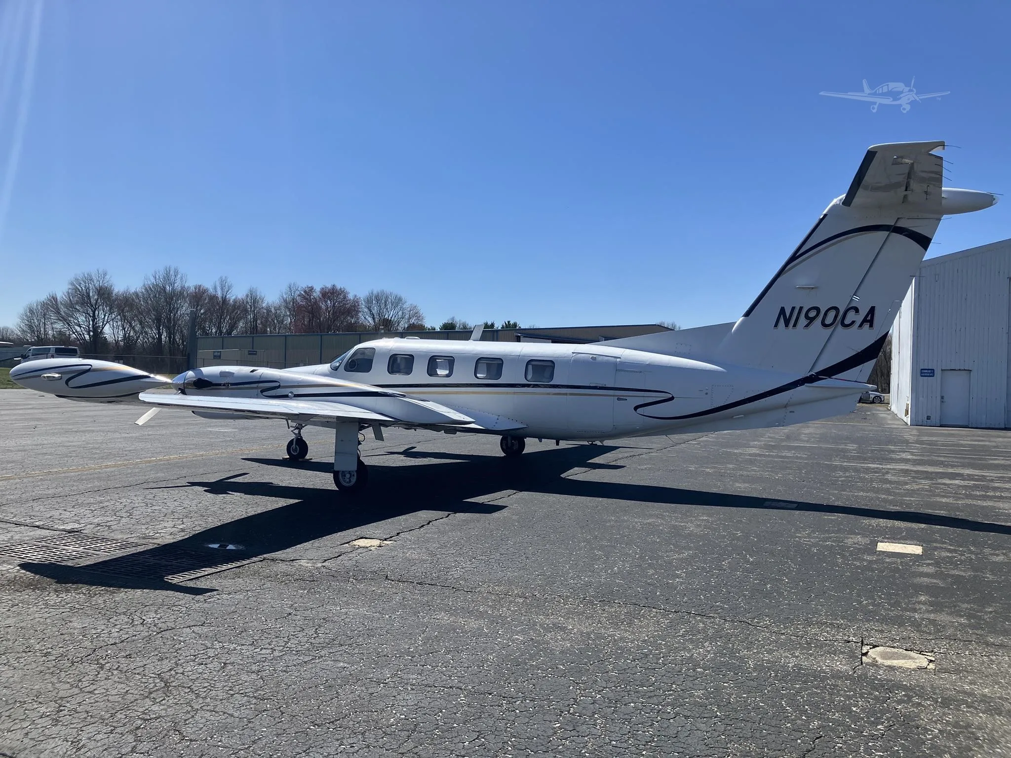 Exterior view of a 1981 PIPER CHEYENNE III, N190CA.