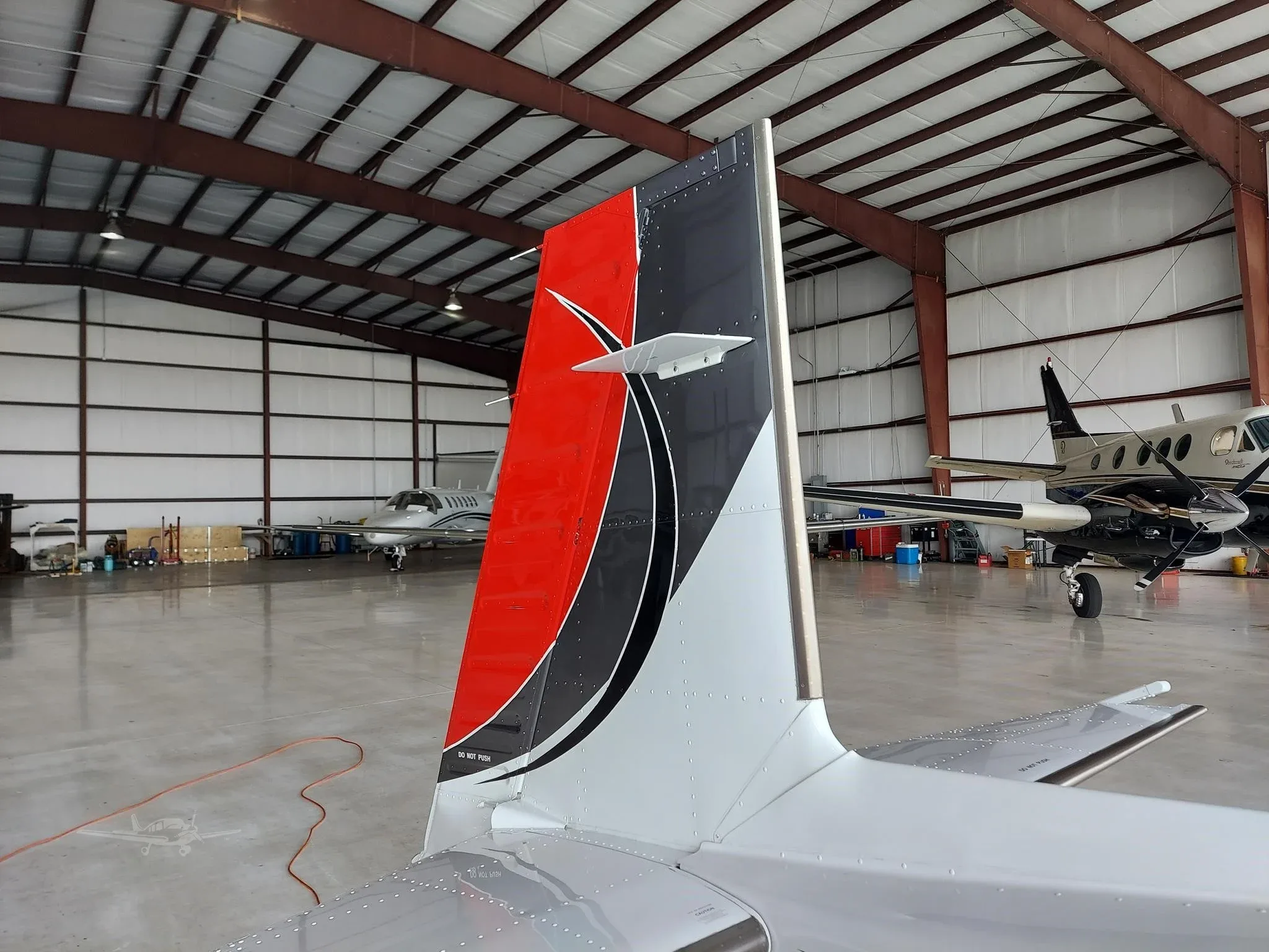 Exterior view of a 2016 MOONEY ACCLAIM TYPE S, N2021M.