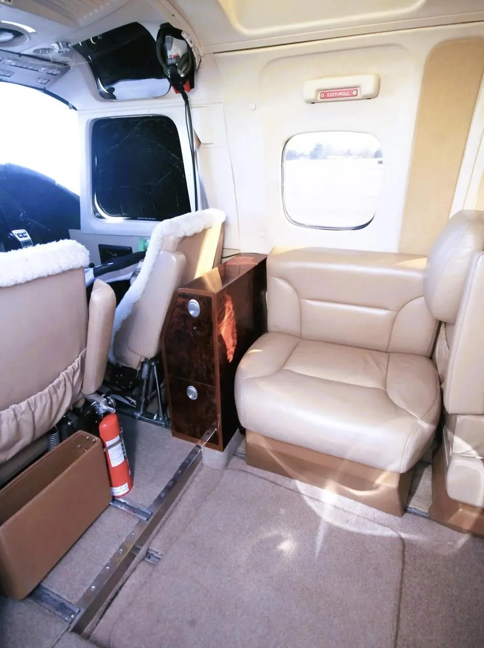 Cabin interior of a COMMANDER 900.