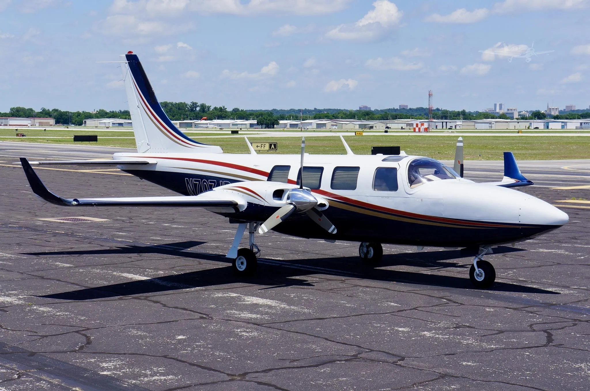 Exterior view of a 1984 AEROSTAR 700P, N707JP.