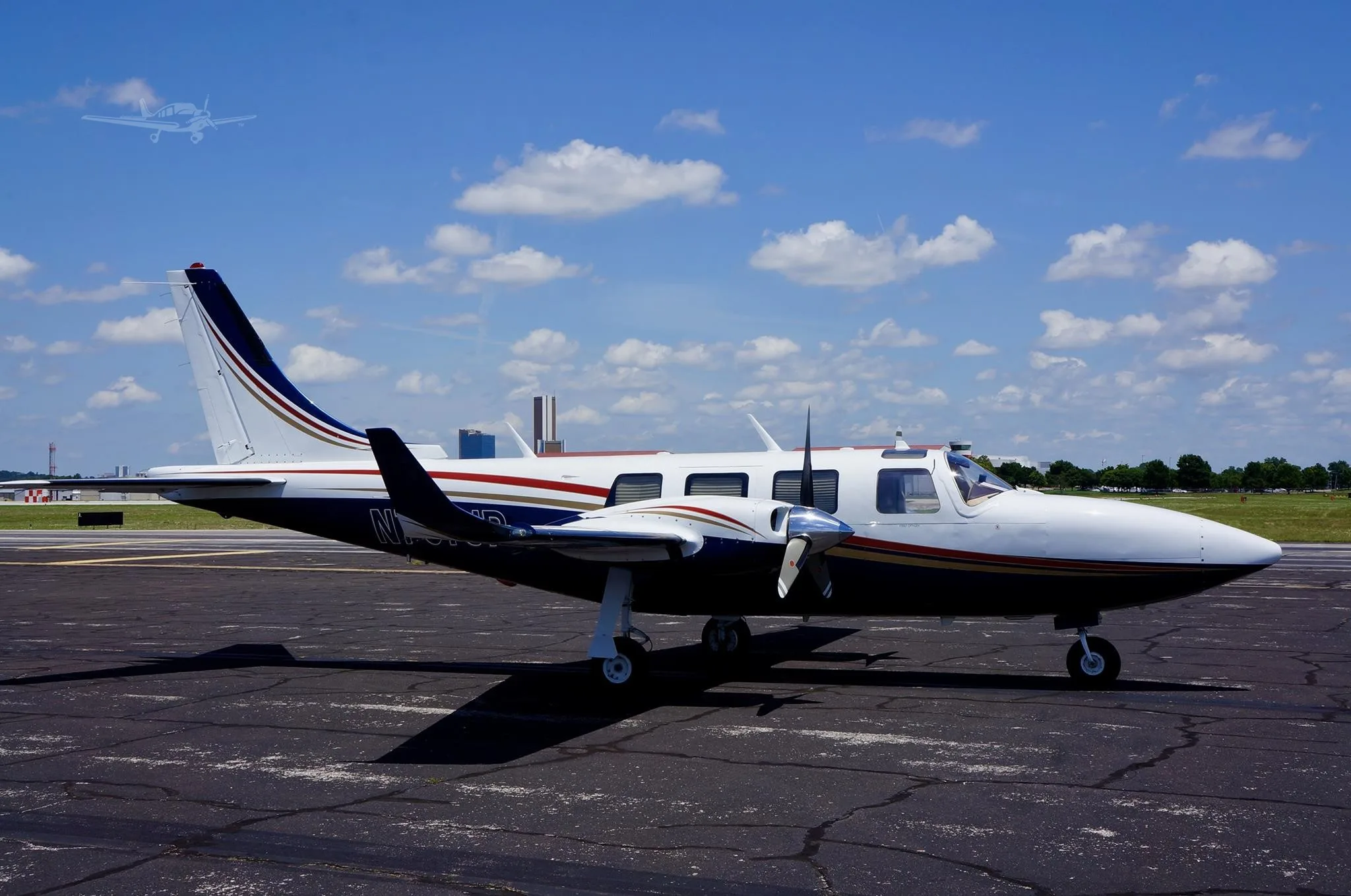 Exterior view of a 1984 AEROSTAR 700P, N707JP.