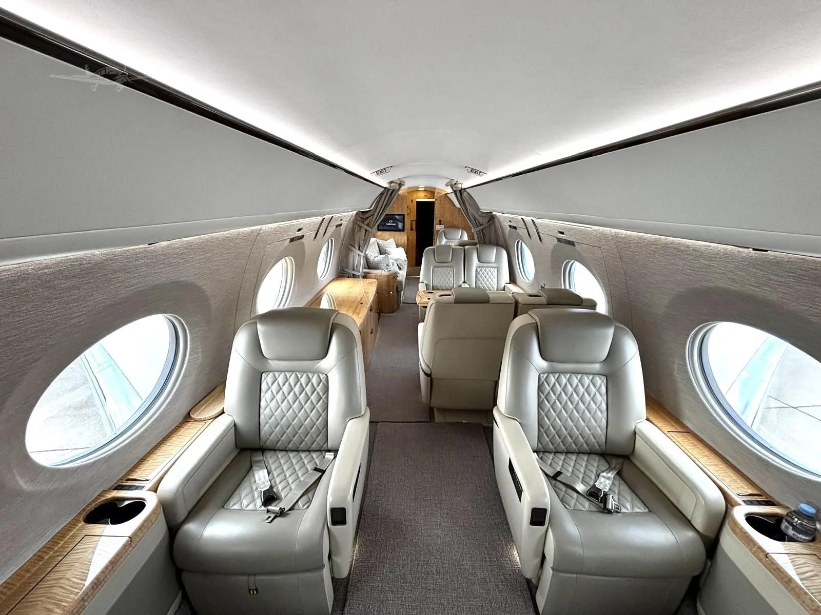 Cabin interior of a 2020 GULFSTREAM G500.