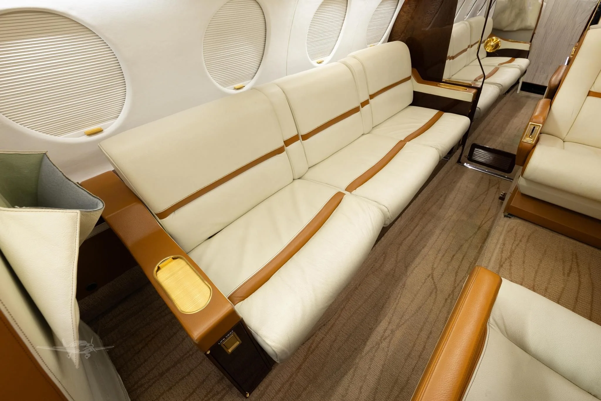 Cabin interior of a 2002 DASSAULT FALCON 50EX.
