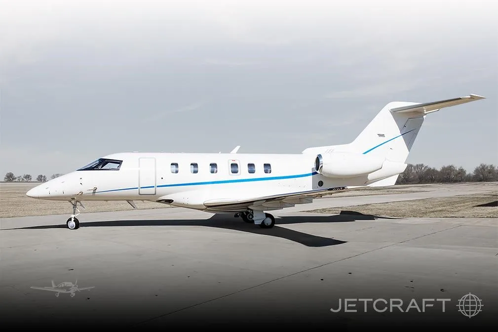 Exterior view of a 2020 PILATUS PC-24, N542JB.