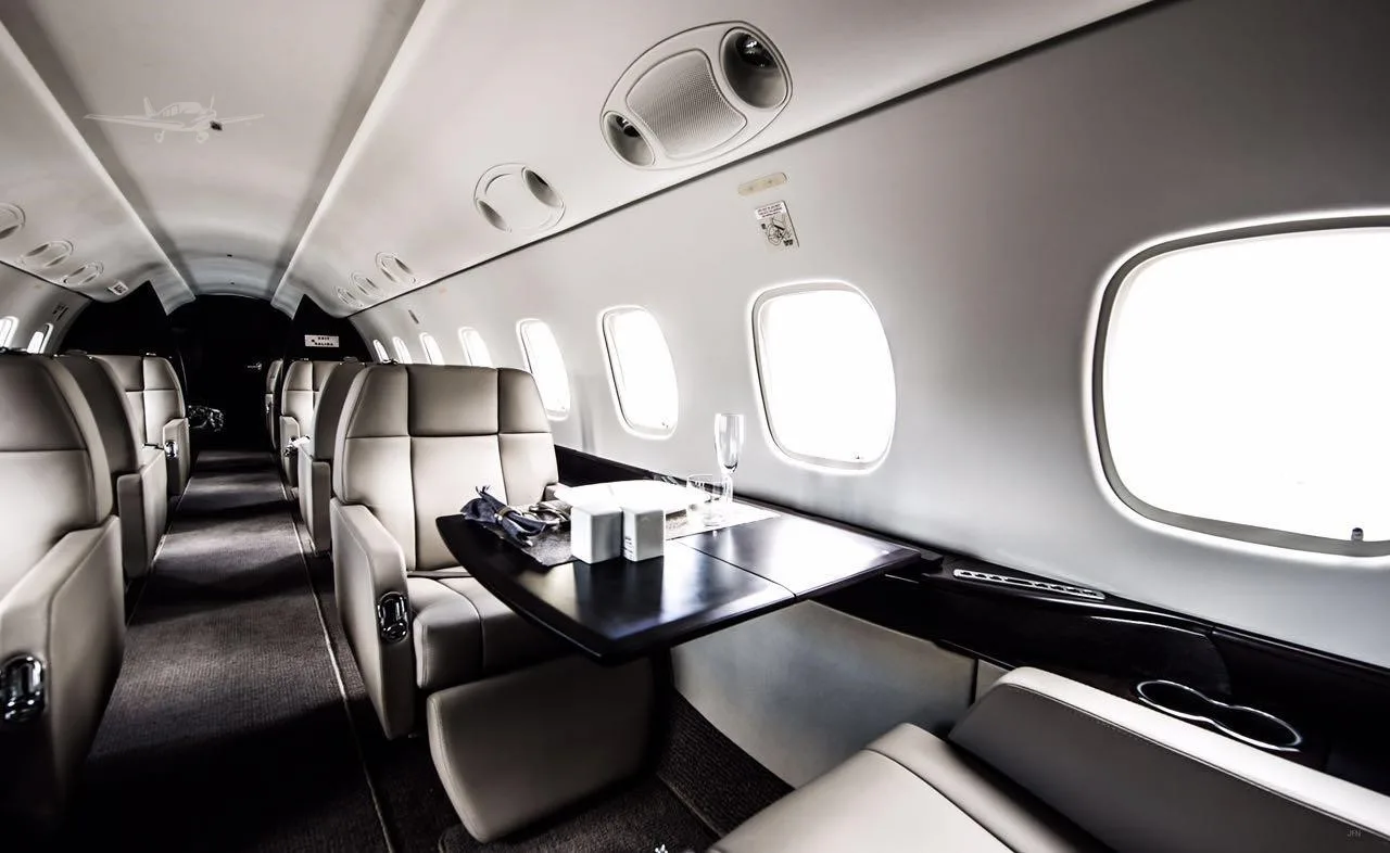 Cabin interior of a 2006 EMBRAER LEGACY 600.