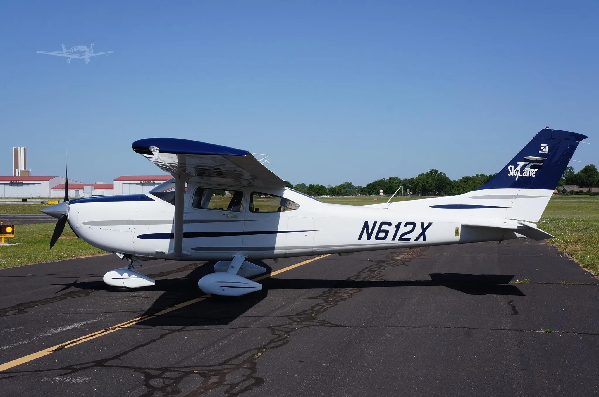 Exterior view of a 2003 CESSNA TURBO 182T SKYLANE, N612X.