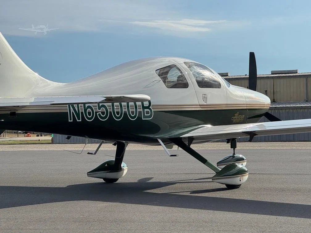 2002 Columbia 300
