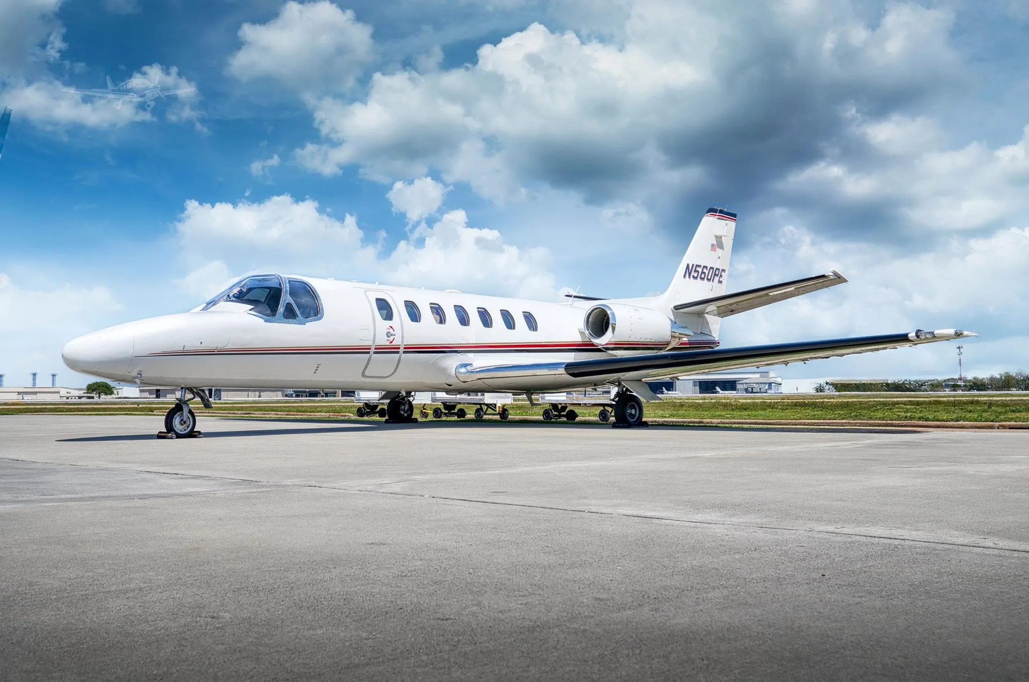 Exterior view of a 1996 CESSNA CITATION V ULTRA, N560PE.