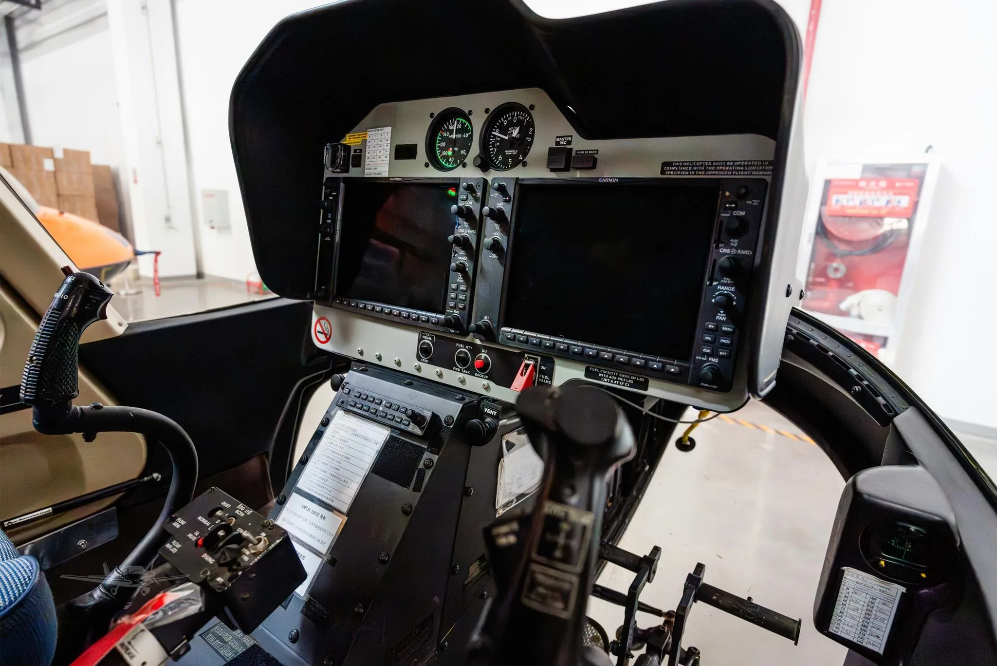 Cockpit and instrument panel of a 2018 BELL 407GXP.