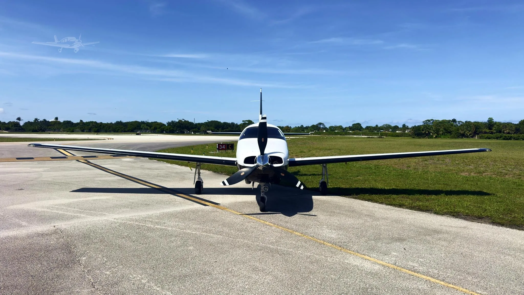 Exterior view of a 2010 PIPER MALIBU MATRIX, N6093E.