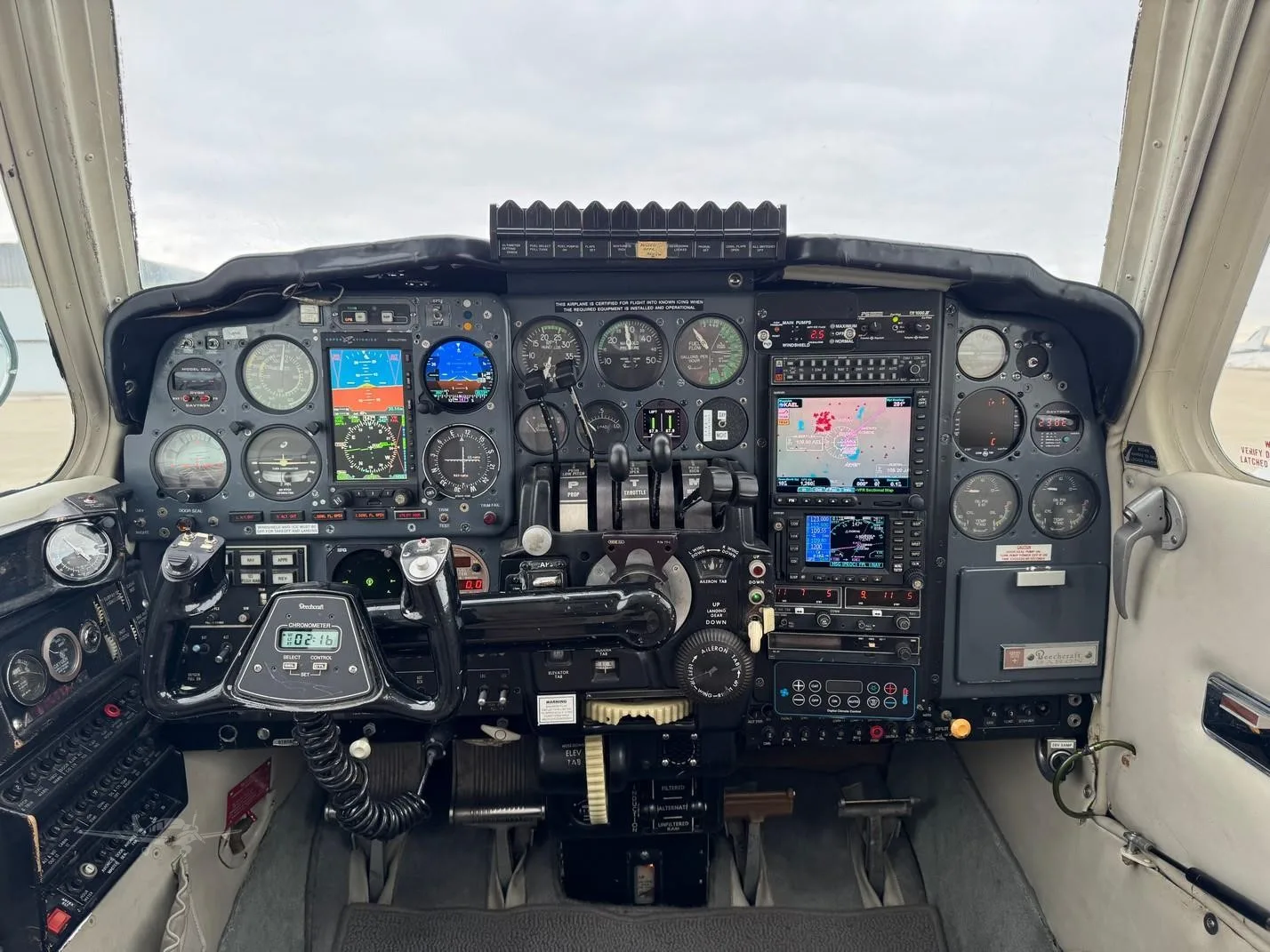 Cockpit and instrument panel of a 1970 BEECHCRAFT 58 BARON.