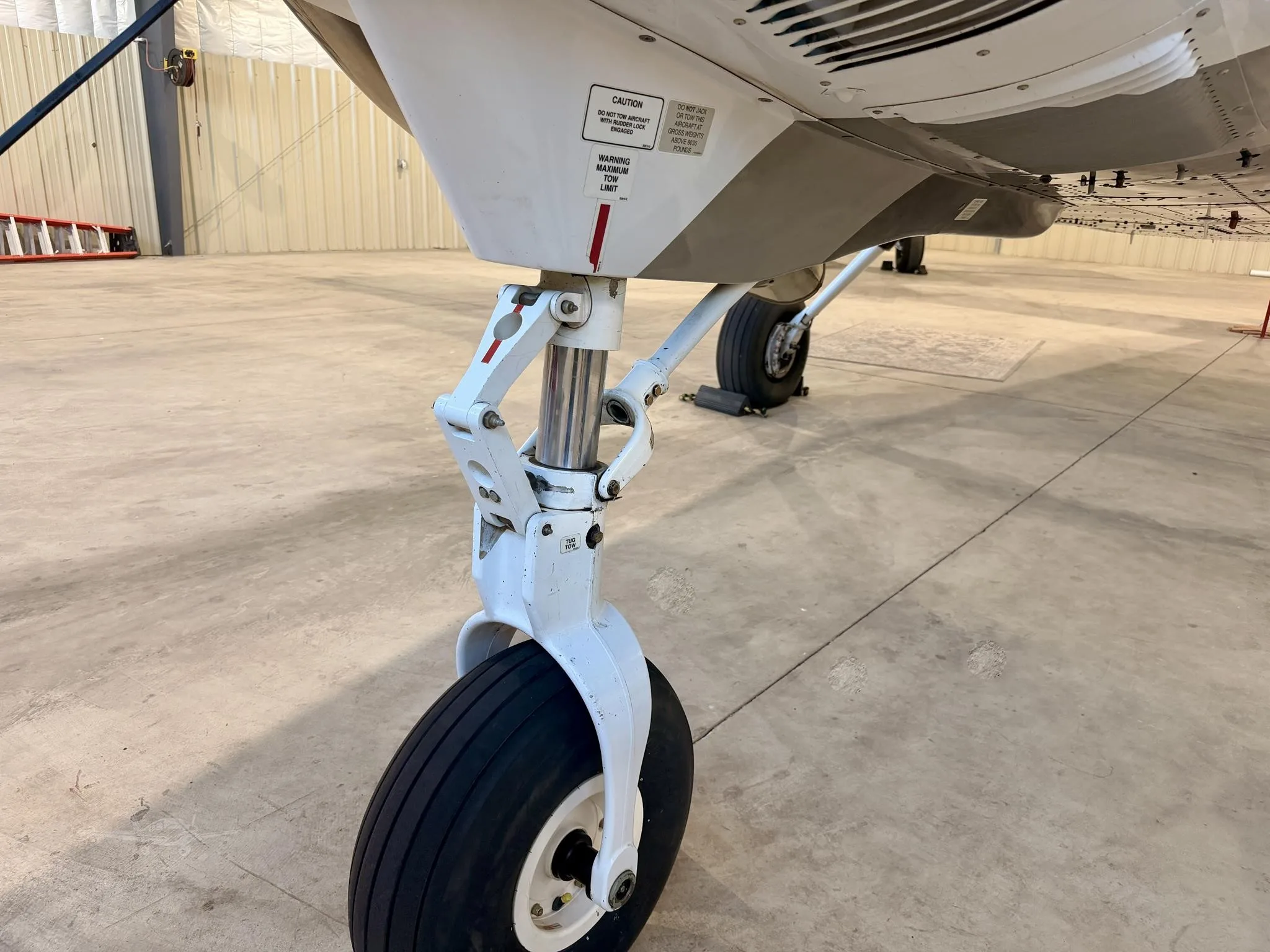 Engine detail of a 2011 CESSNA CARAVAN 208.