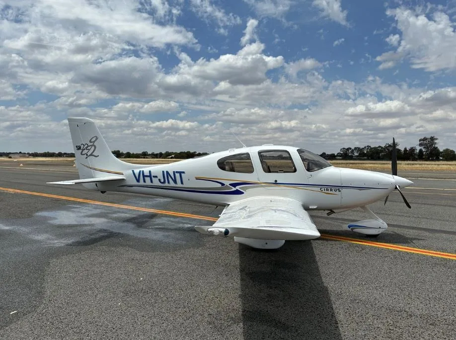 2004 Cirrus SR22-G2