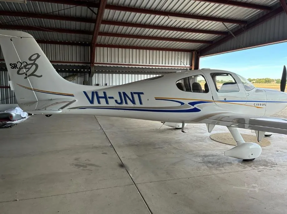 2004 Cirrus SR22-G2