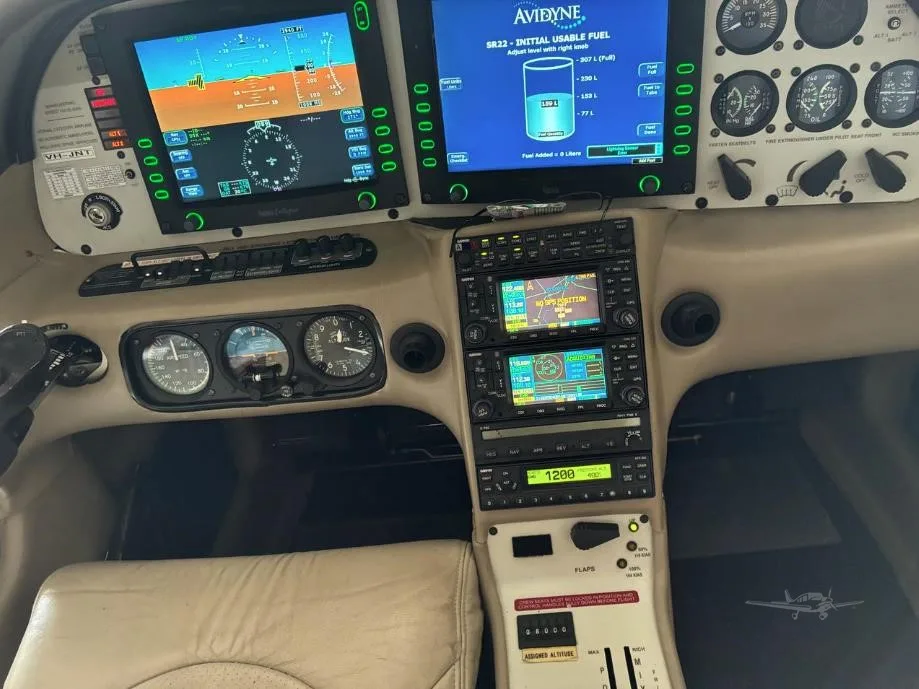 2004 Cirrus SR22-G2
