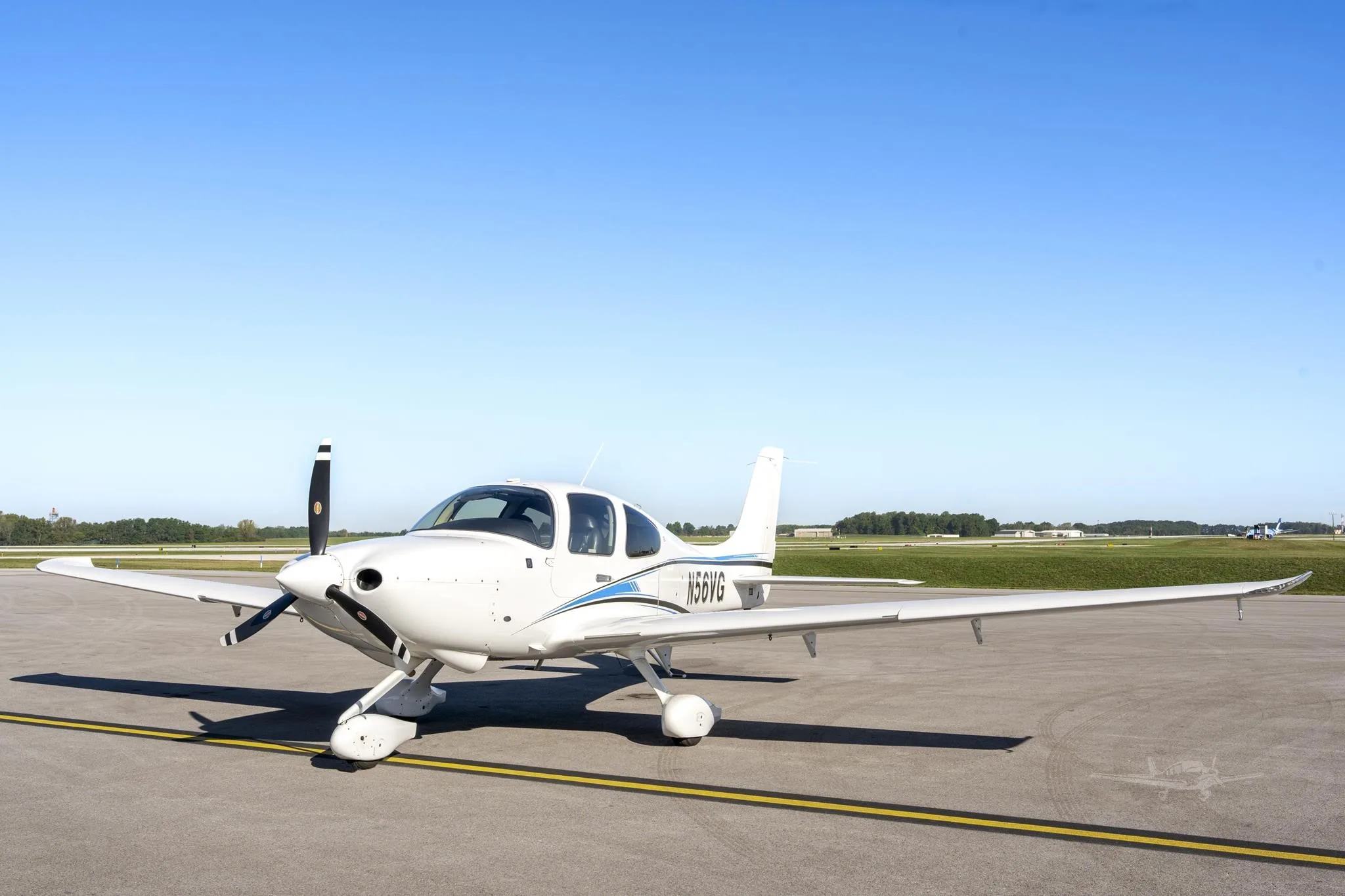 Exterior view of a 2020 CIRRUS SR20-G6, N56VG.
