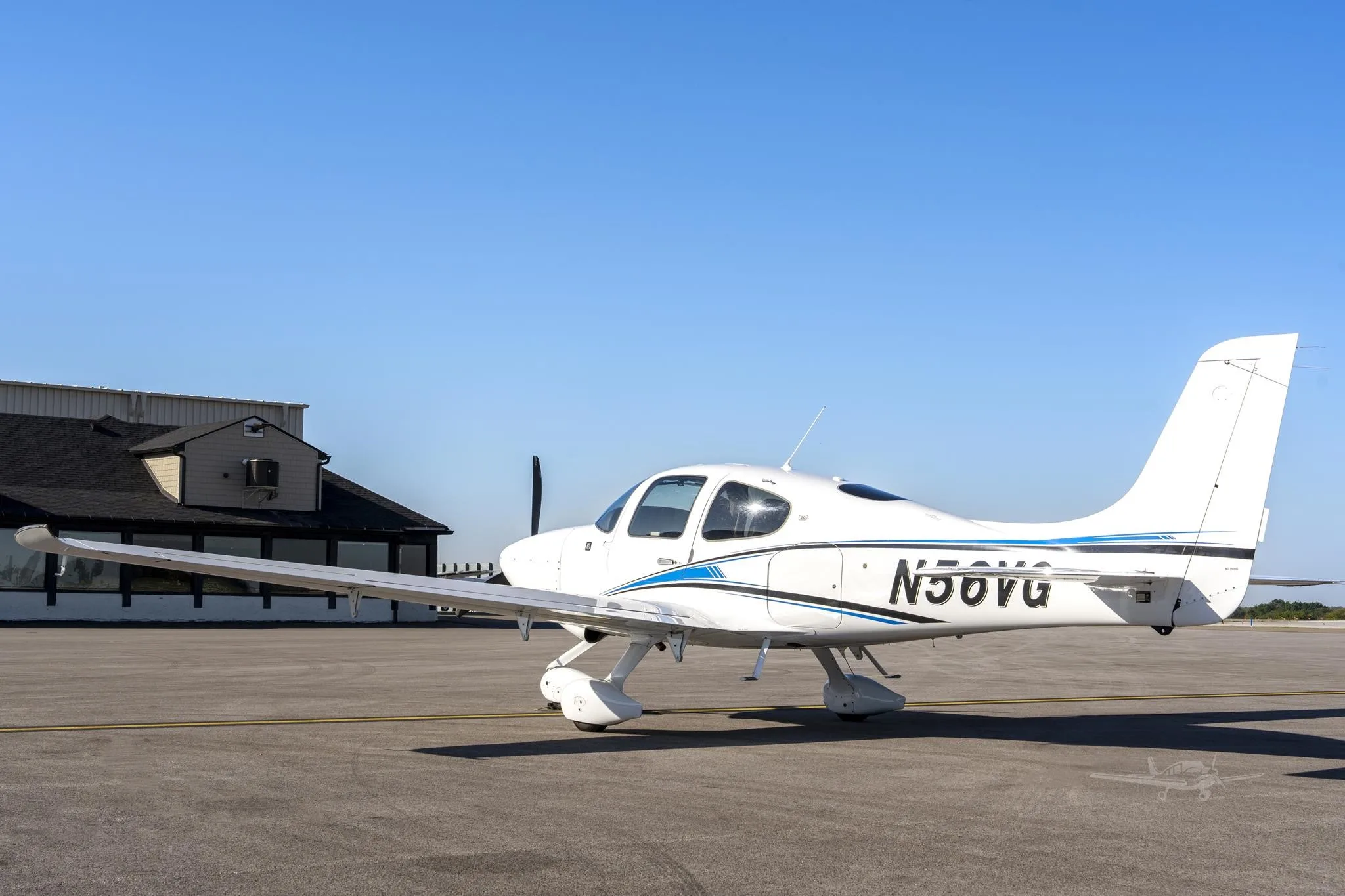 Exterior view of a 2020 CIRRUS SR20-G6, N56VG.