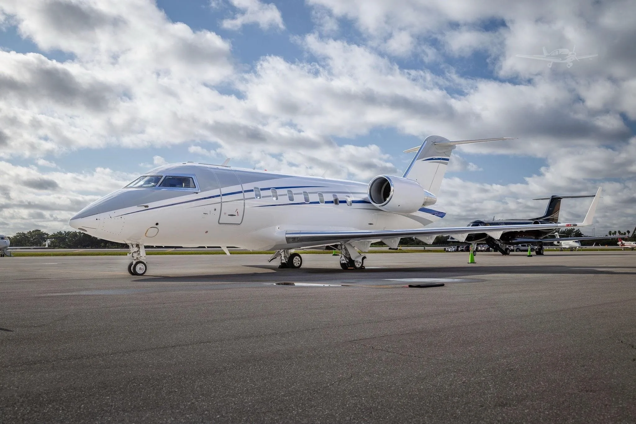 Exterior view of a 2010 BOMBARDIER CHALLENGER 605, VP-BRO.
