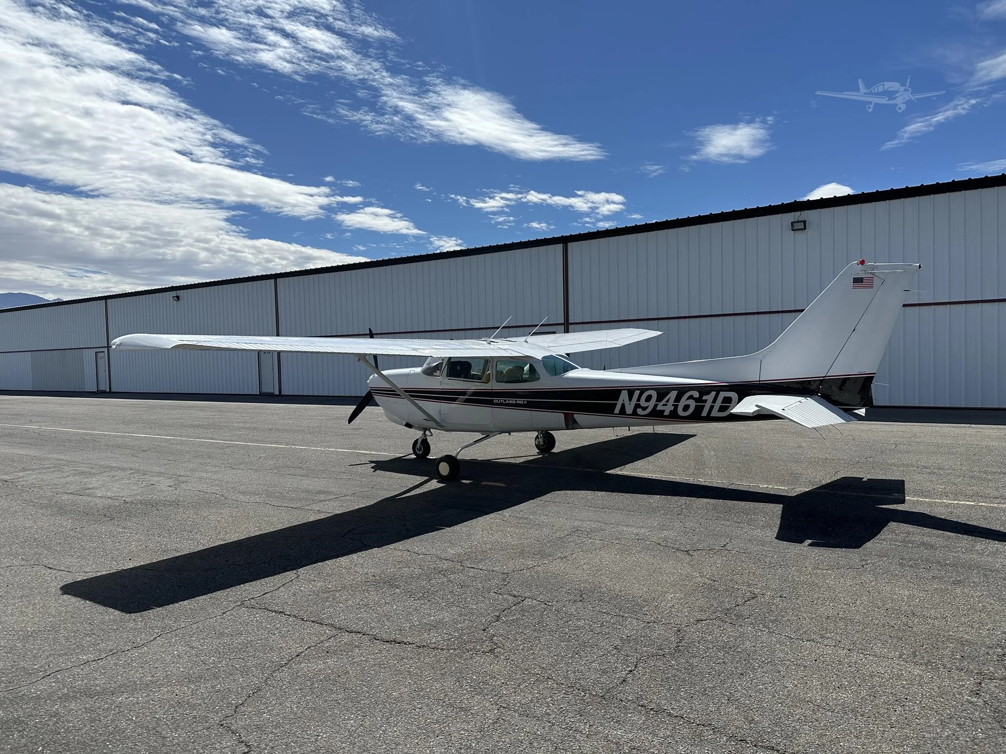 Exterior view of a 1984 CESSNA 172RG CUTLASS, N9461D.