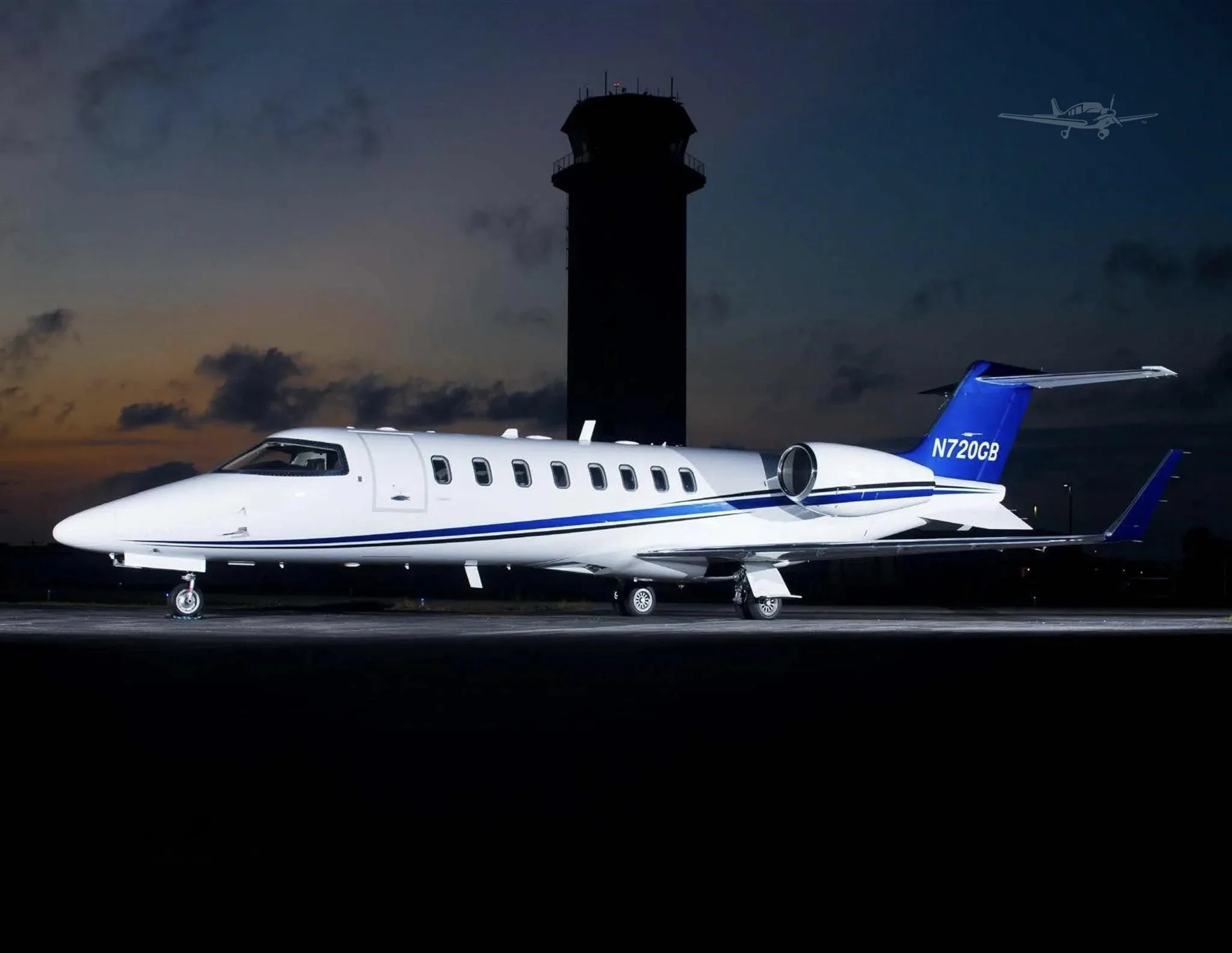Marketing image of a 2000 LEARJET 45.