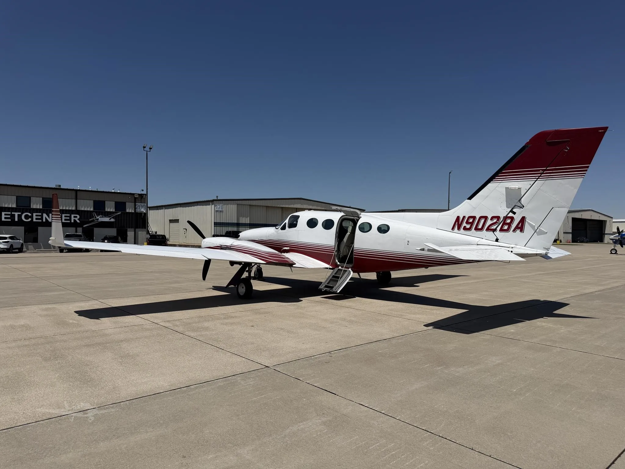 Exterior view of a 1979 CESSNA 414A, N902BA.