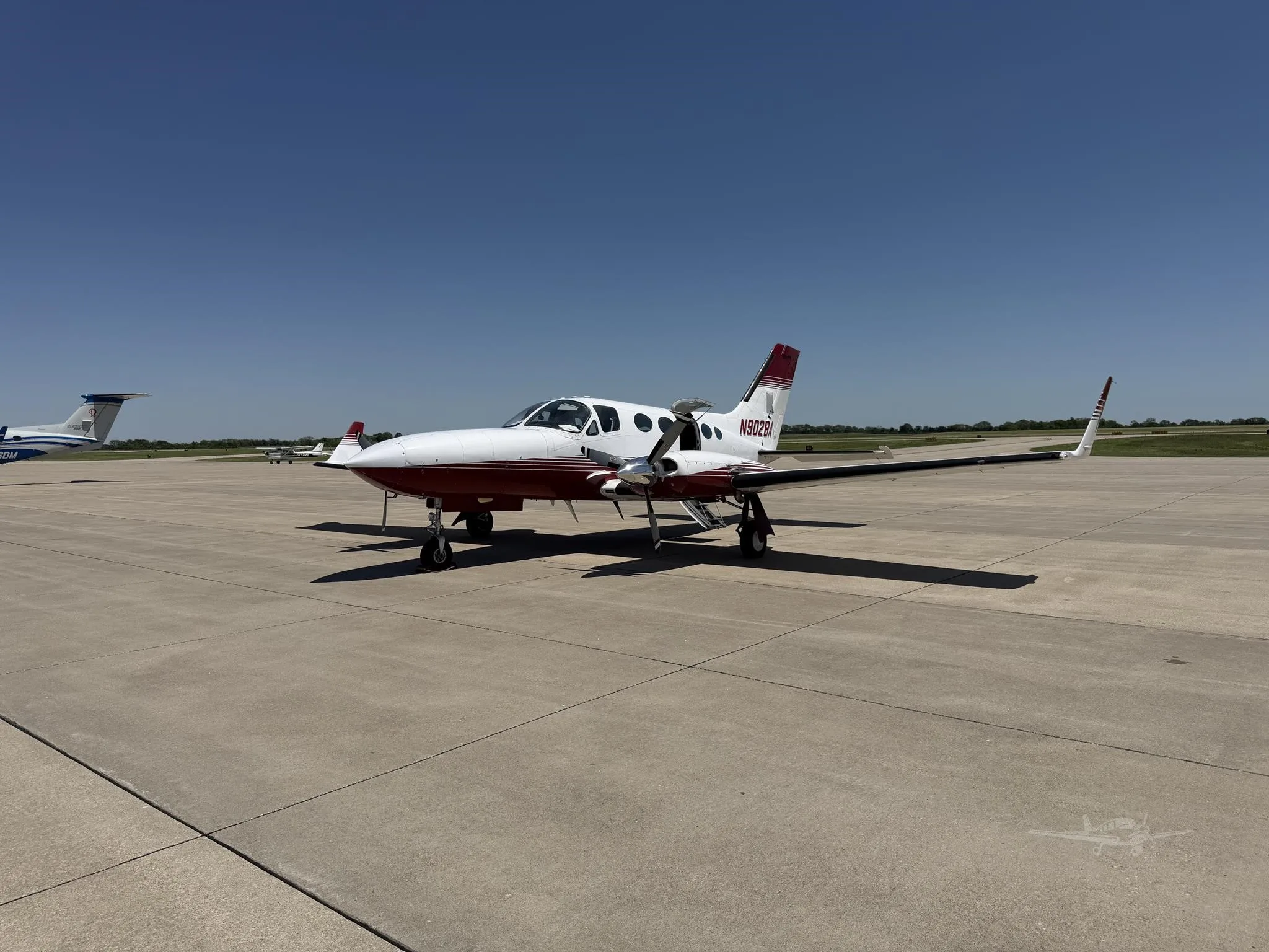 Exterior view of a 1979 CESSNA 414A, N902BA.