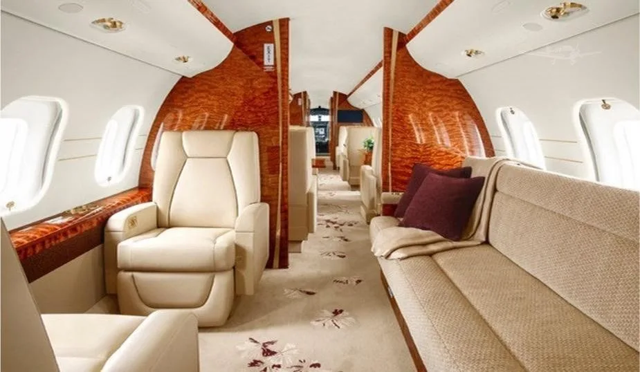 Cabin interior of a 2013 BOMBARDIER GLOBAL 6000.