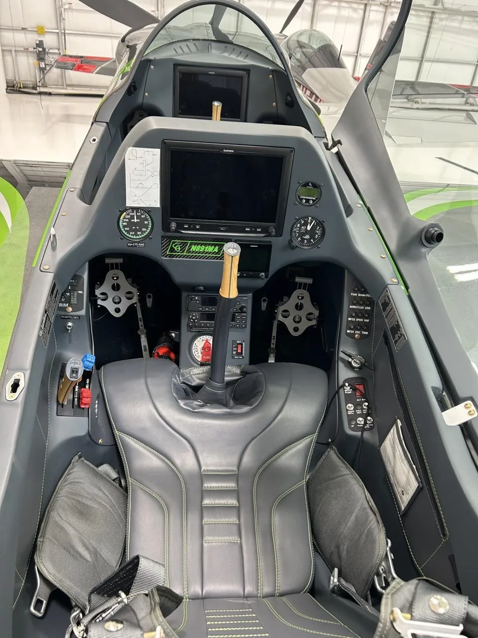 Cockpit and instrument panel of a 2024 GAME COMPOSITES GB1 GAMEBIRD.