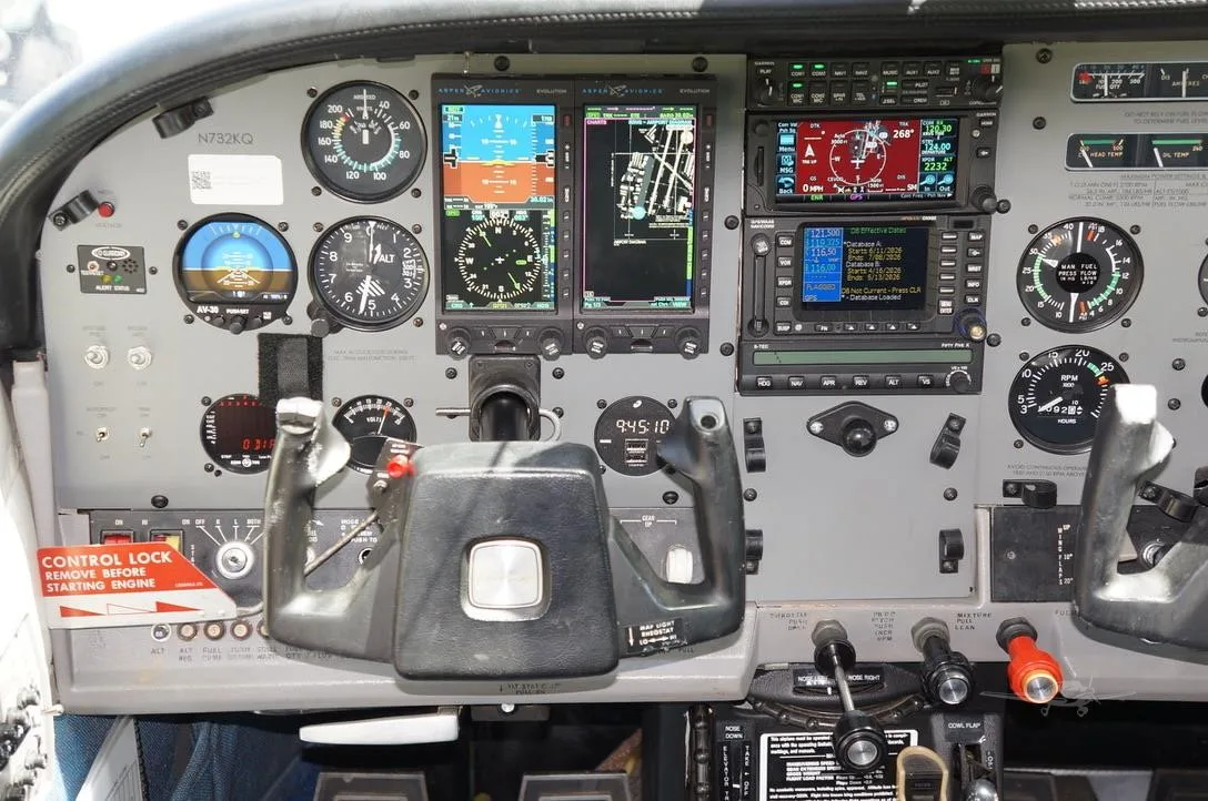 Cockpit and instrument panel of a 1977 CESSNA TURBO 210M.