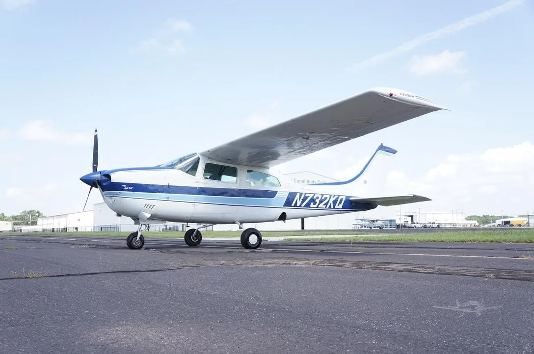 Exterior view of a 1977 CESSNA TURBO 210M, N732KQ.